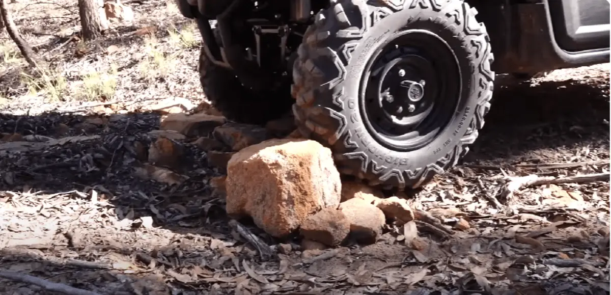 Read more about the article Best UTV Tires for Arizona: A Complete Guide (2024)
