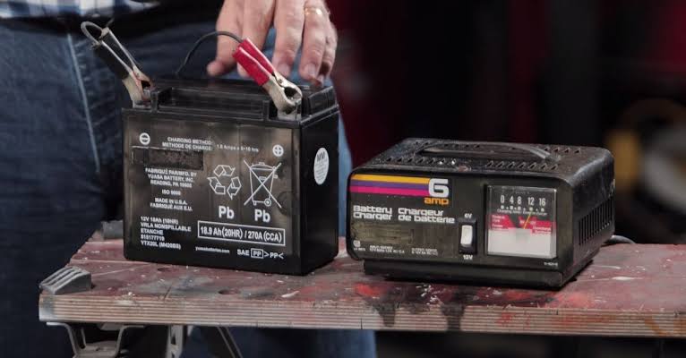 Read more about the article How To Charge A UTV Battery? – A Complete Guide-2024