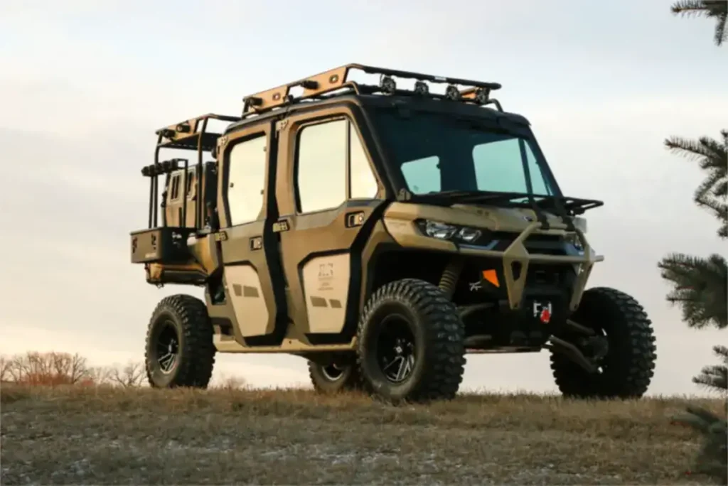 2024 CanAm Defender Hunting Edition