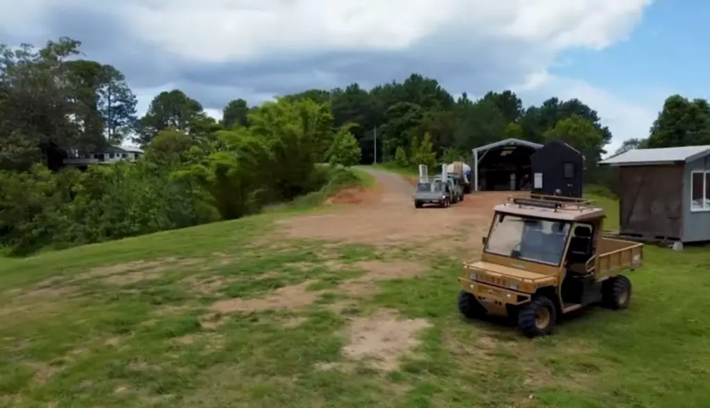  I ventured into a sprawling forest in Georgia with my Tuatara UTV, feeling like an explorer as I discovered hidden trails and secret clearings.
