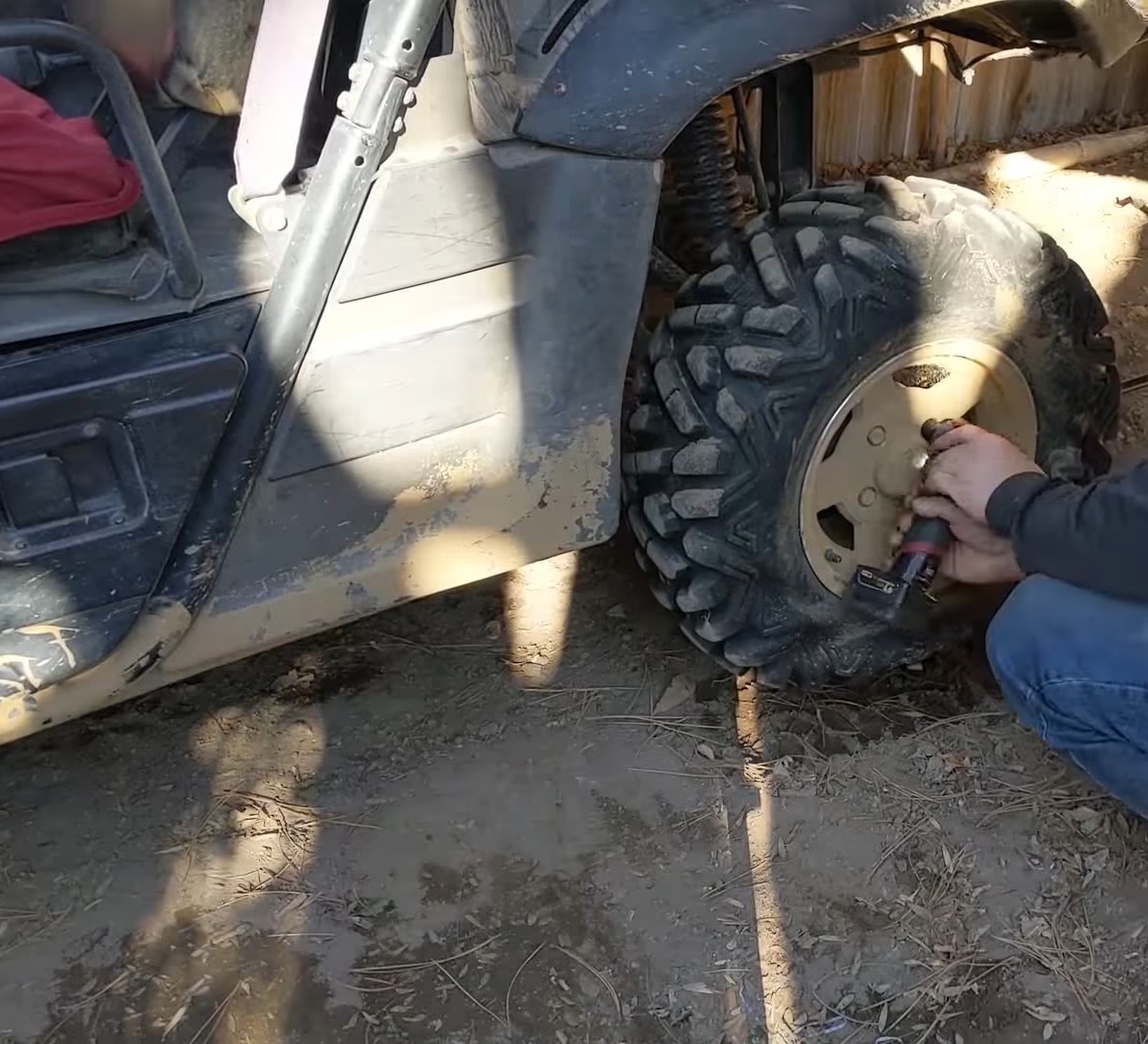 10 Safety Tips for Changing UTV Tires: Change UTV And Side By Side Tires