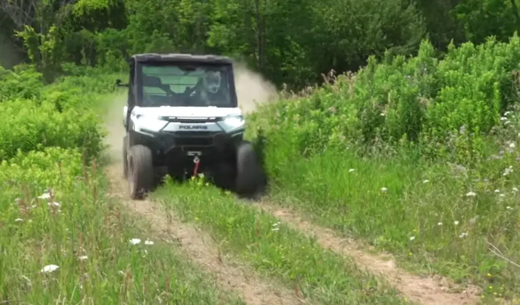 As I embarked on a nature adventure with my Polaris Ranger XP Kinetic, I reveled in the freedom of off-road exploration, immersing myself in the sights, sounds, and scents of the great outdoors.