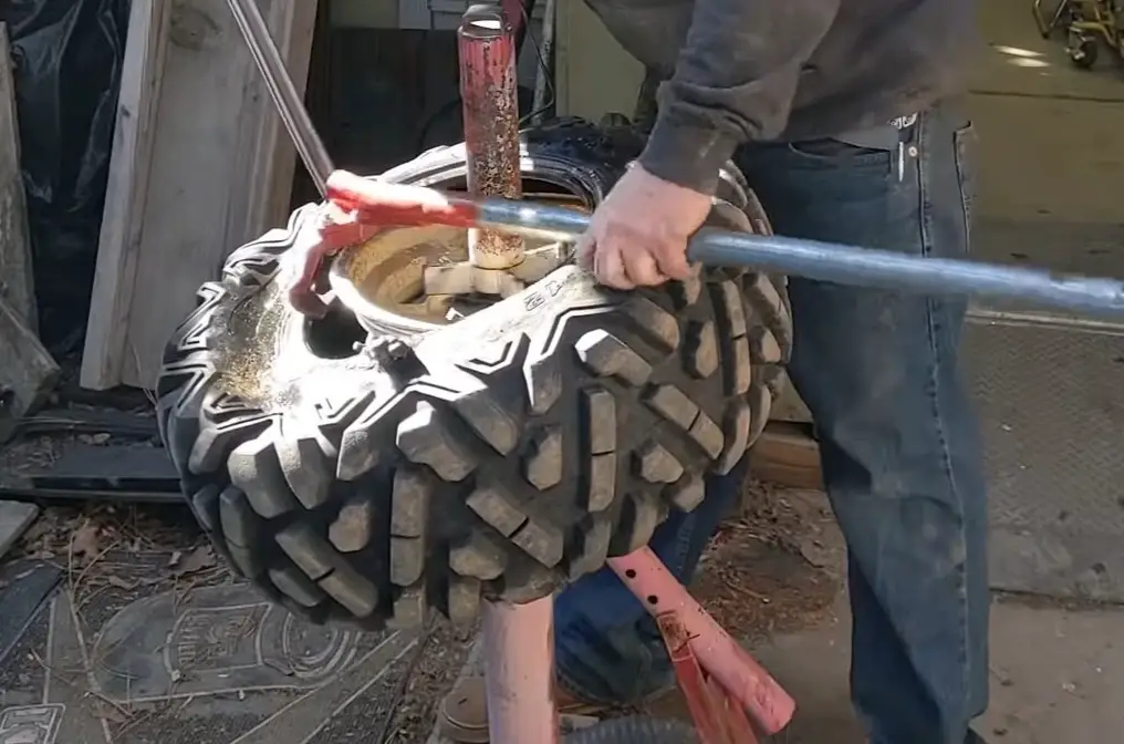 UTV side by side tire change