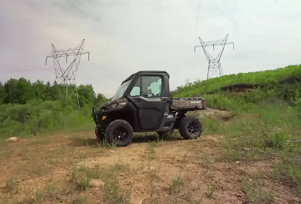 Can-am defender HD10 side by side