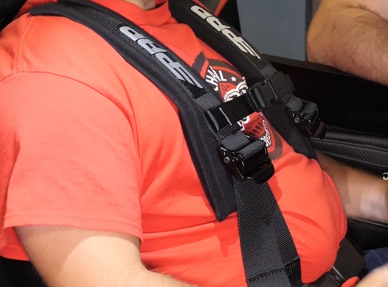 How to Choose the Best UTV Harness for You? Best Side By Side Harness