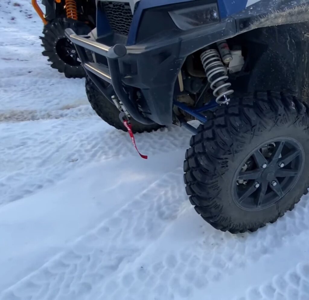 Side by side tire pressure for snow