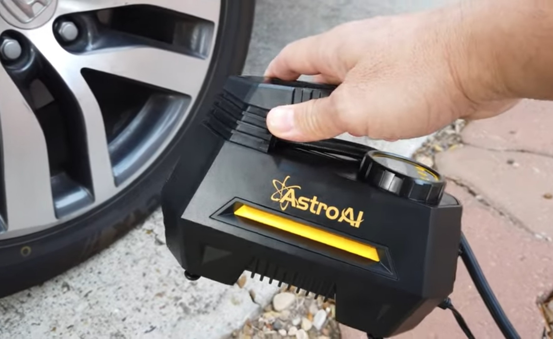 Top 5 UTV 12V Air Compressors For Quick And Easy Tire Inflation