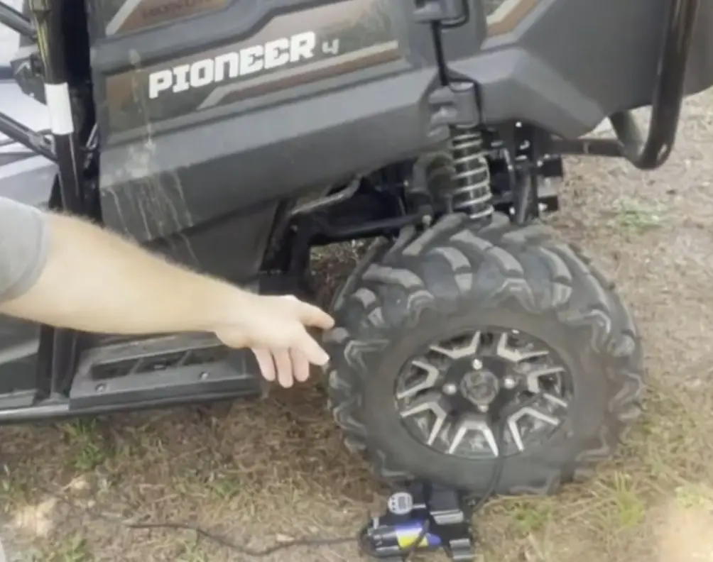 UTV On Board Air Compressor