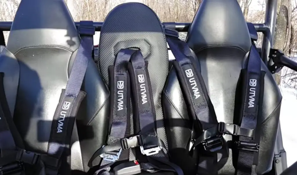 UTV seat belts