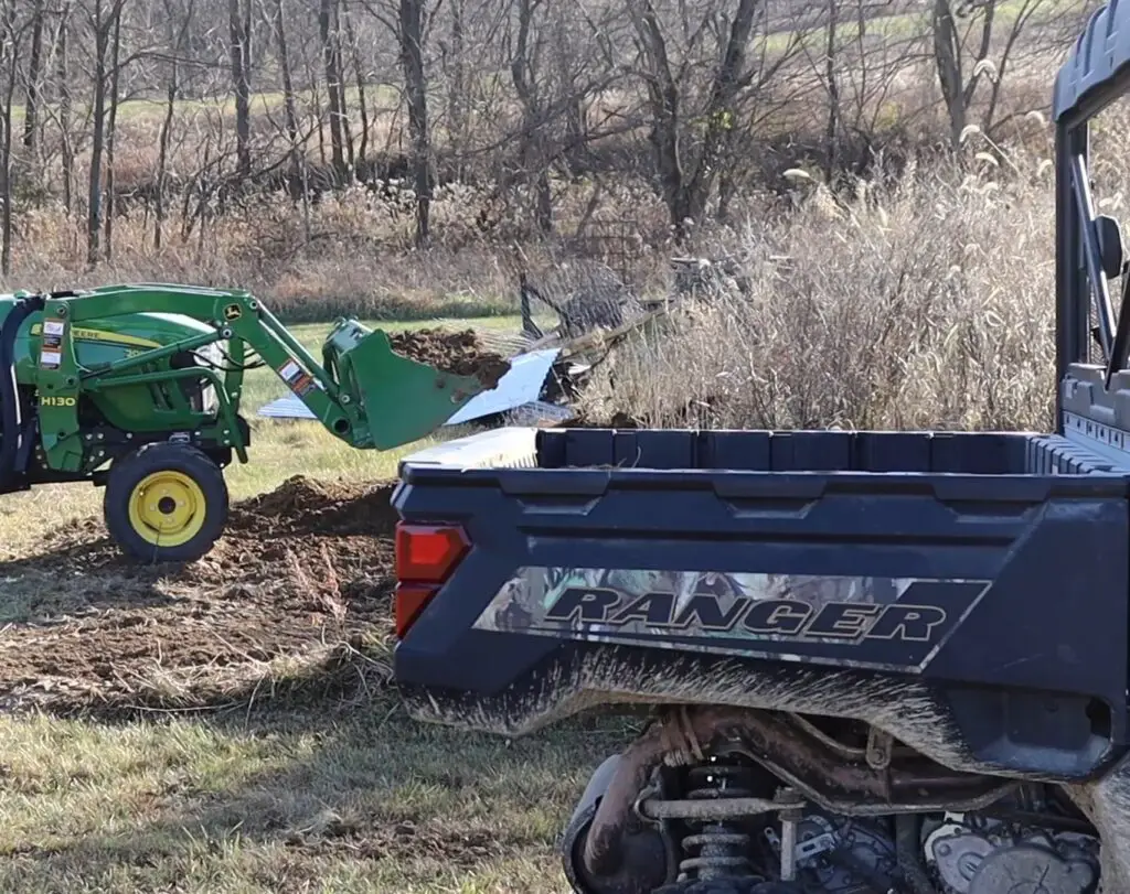 UTV with loader