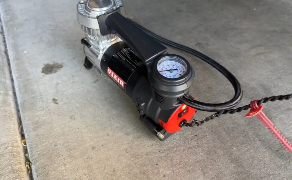 Viair 88P Portable Air Compressor: 