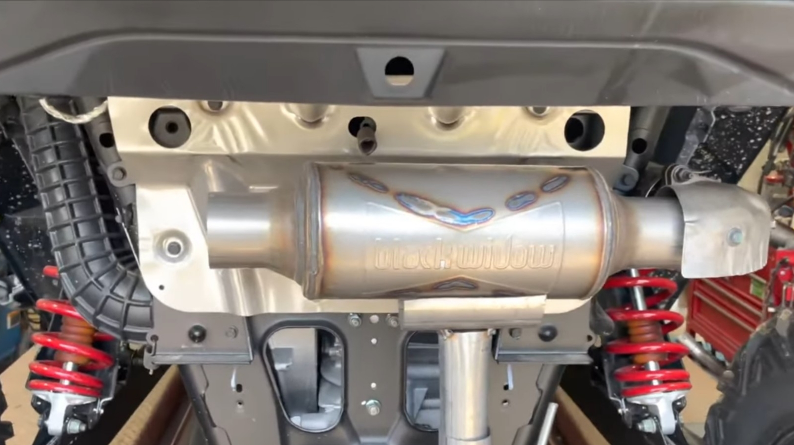 Universal UTV Exhaust Silencer