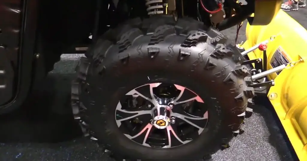 How well and what are the brakes in Massimo Alligator 700?