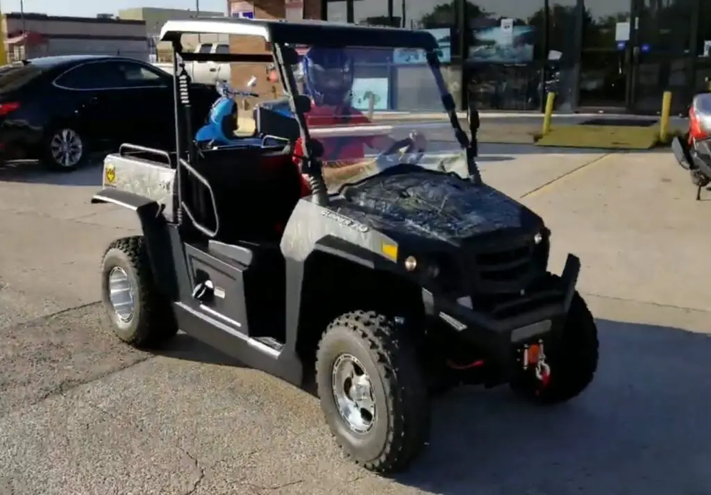 How Does the Massimo Gunner 250 UTV Compare to the Massimo Buck 250x?