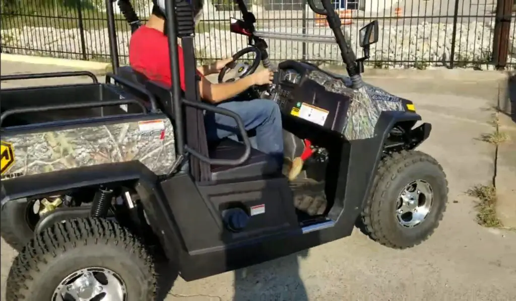 What Are the Massimo Gunner 250 UTV Engine Specifications?